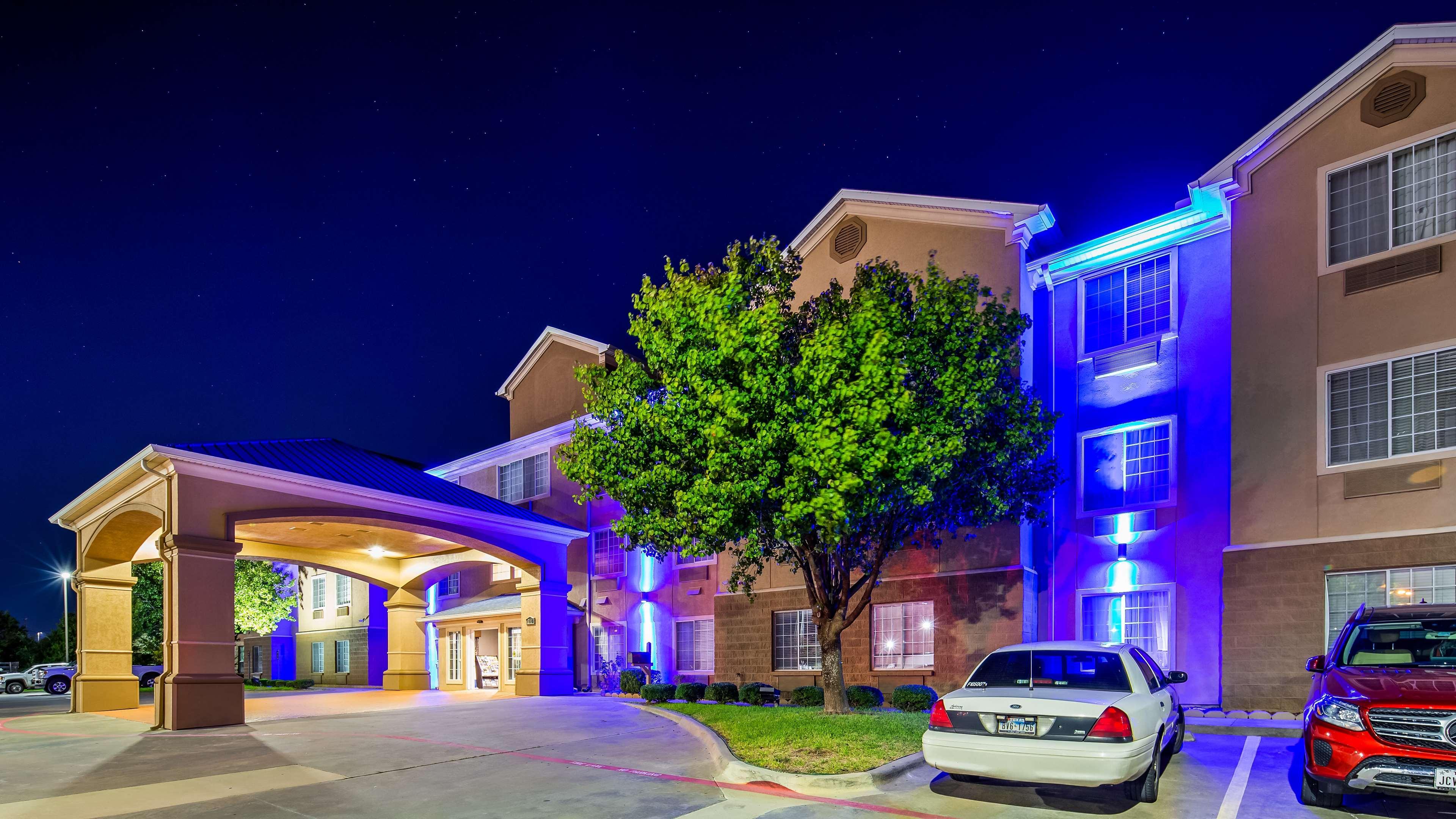 Best Western Plus Cutting Horse Inn & Suites Уедърфорд Екстериор снимка